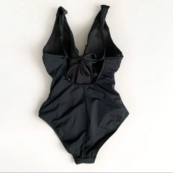 LA BLANCA Island Goddess One Piece Swimsuit! - Picture 4 of 6